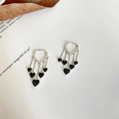 Black LOVE Heart Tassel Earrings（复制）